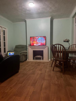 JXB HOMES - Lovely and spacious rooms
